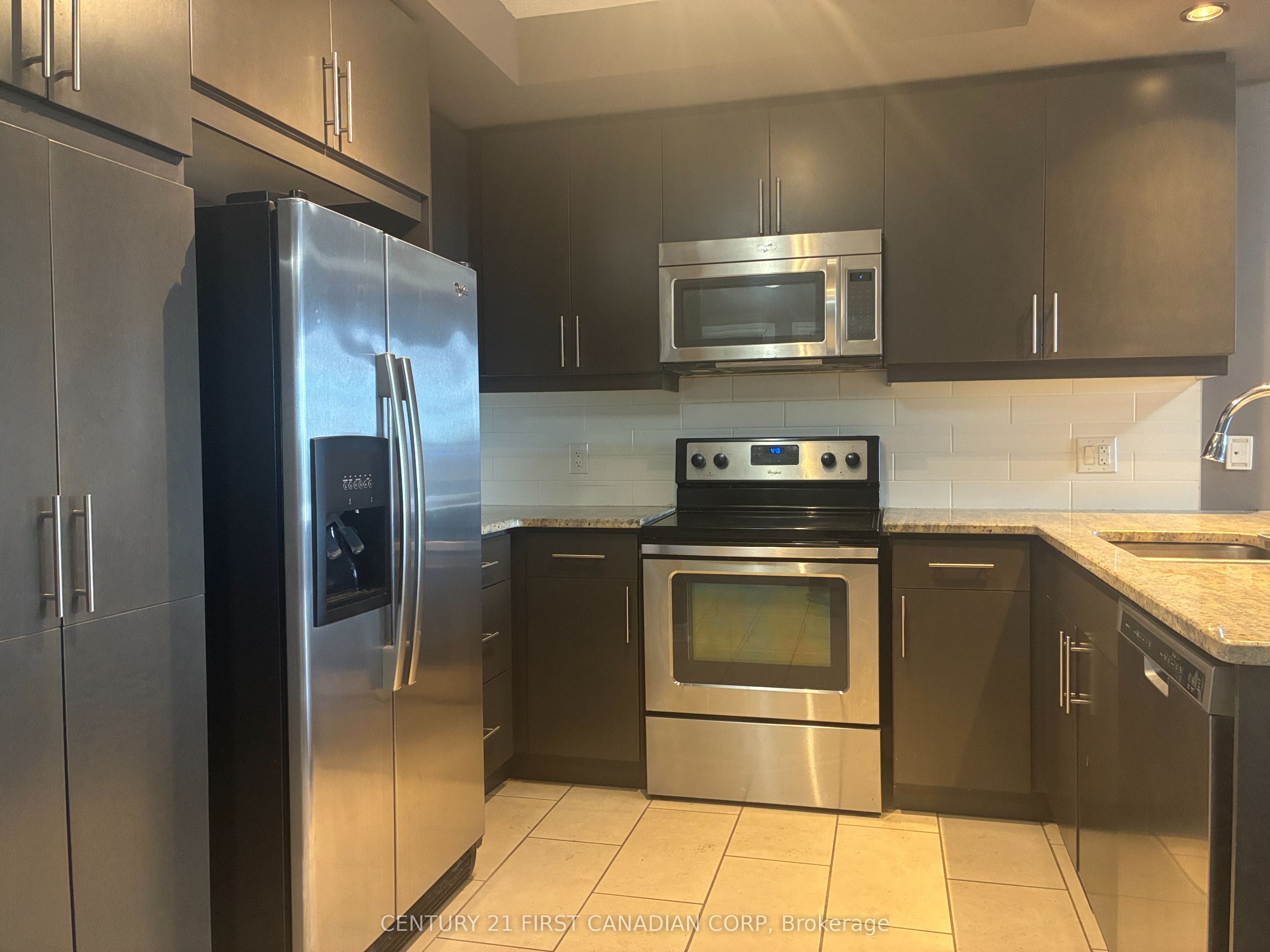 Unit 1506 - 330 Ridout Street N, London 4