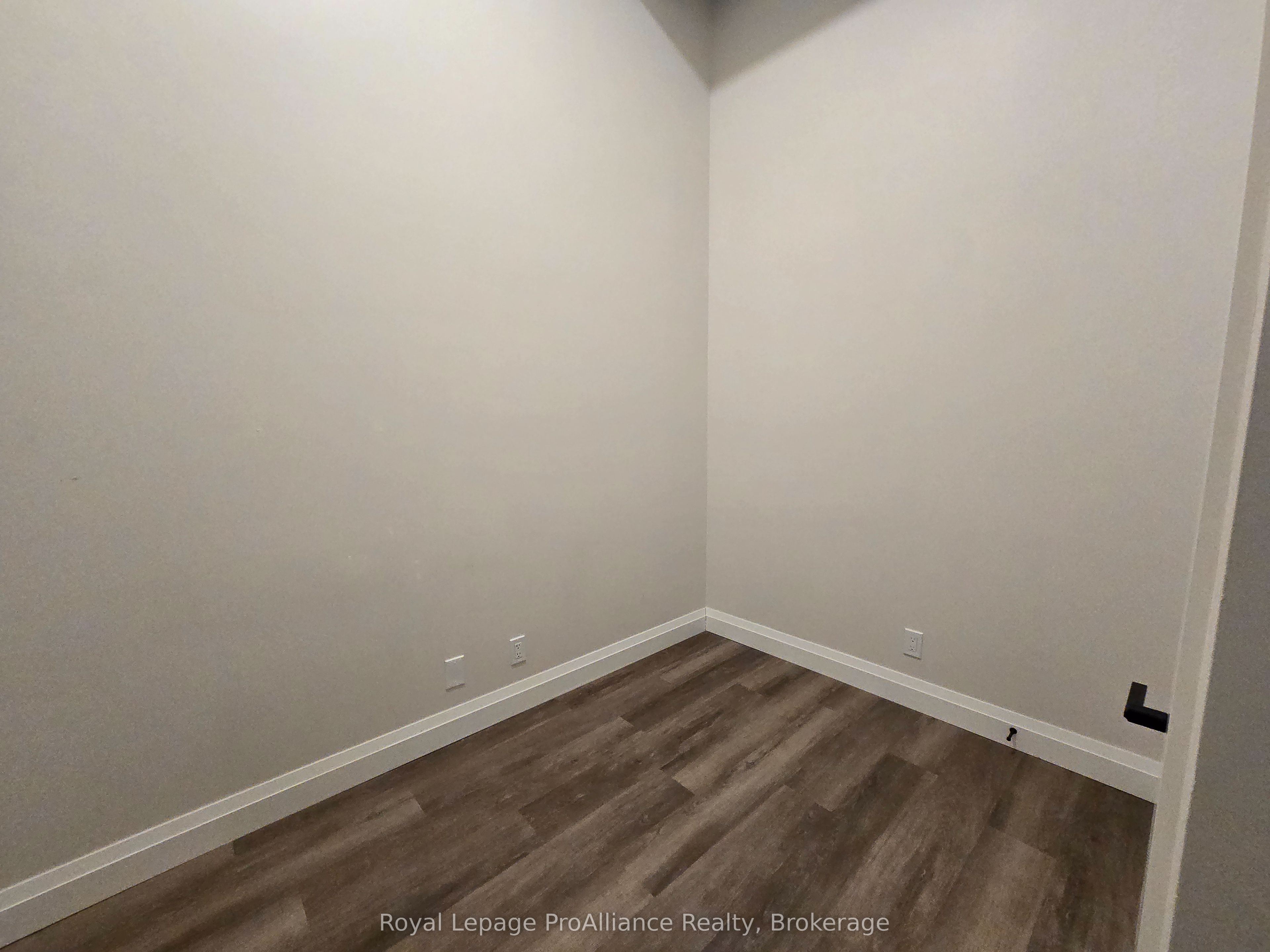 Unit 1 - 261 Front Street, Belleville 2