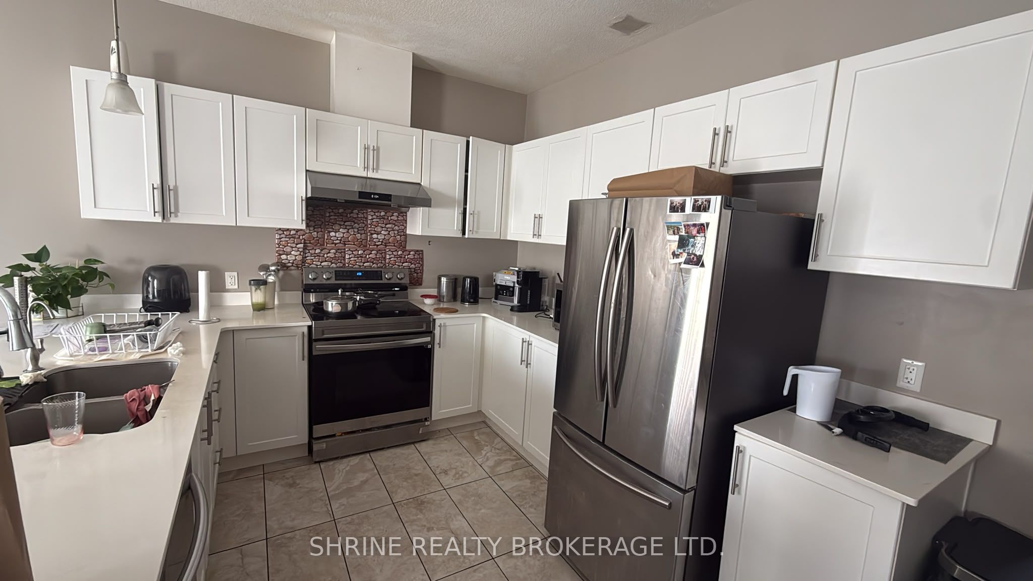 Unit 6A - 439 Athlone Avenue, Woodstock 2